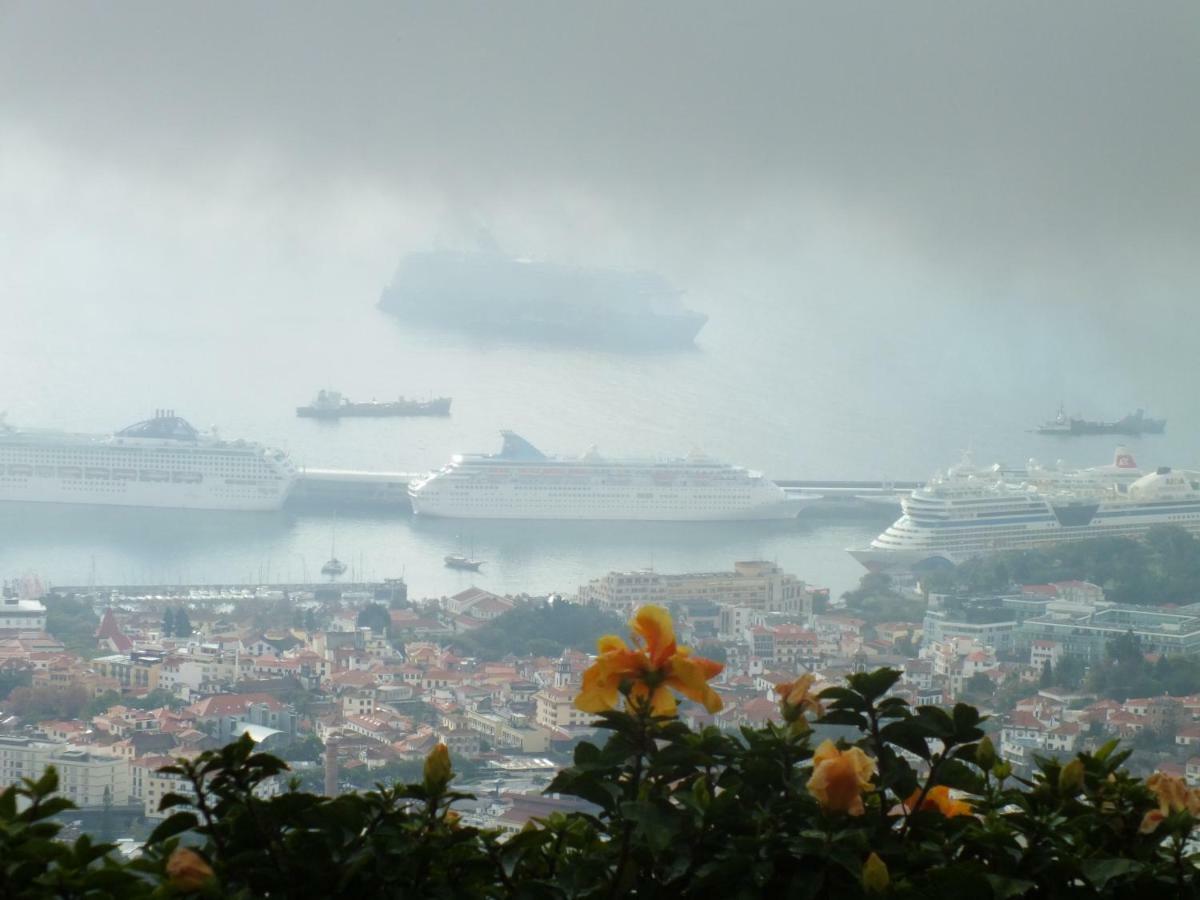 La Chambre De Ker Briac Bed & Breakfast Funchal  Luaran gambar